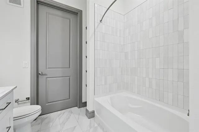 $1,800 | 2700 Old Denton Road, Unit 3344, Carrollton, TX 75007