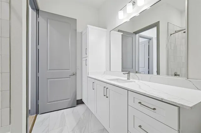 $1,800 | 2700 Old Denton Road, Unit 3344, Carrollton, TX 75007