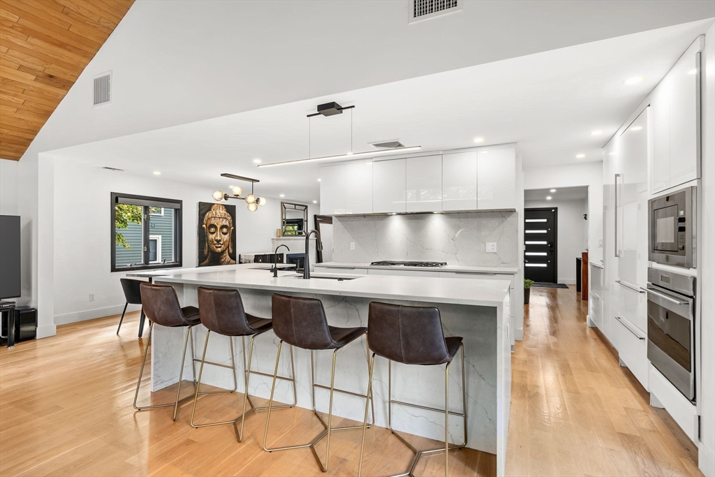 37 Slocum Road Boston, MA 02130 - Photo 6 of 40