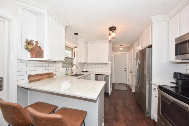 $349,900 | 1566 Scott Road, Port Washington, WI 53074