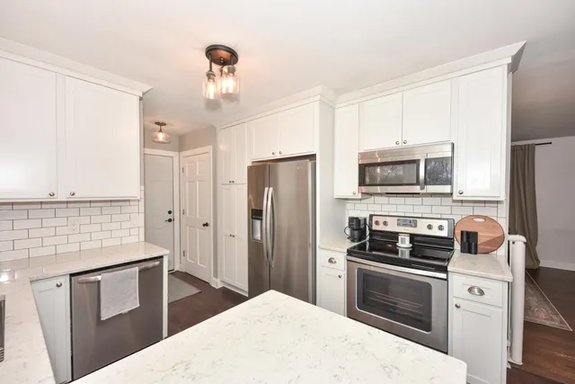 $349,900 | 1566 Scott Road, Port Washington, WI 53074