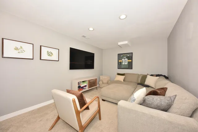 $349,900 | 1566 Scott Road, Port Washington, WI 53074