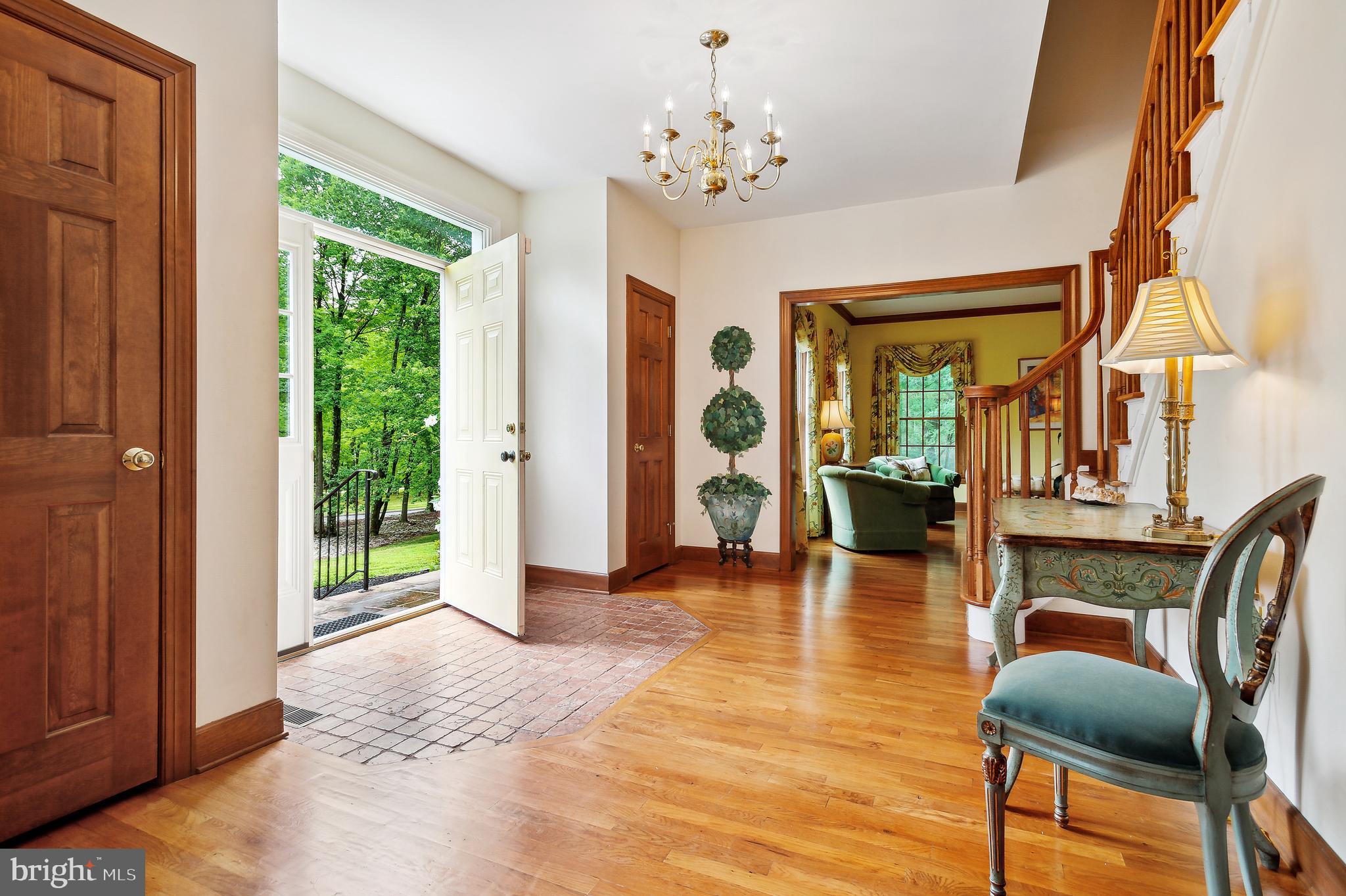 3 Rosedale Way Pennington, NJ 08534 - Photo 2 of 25