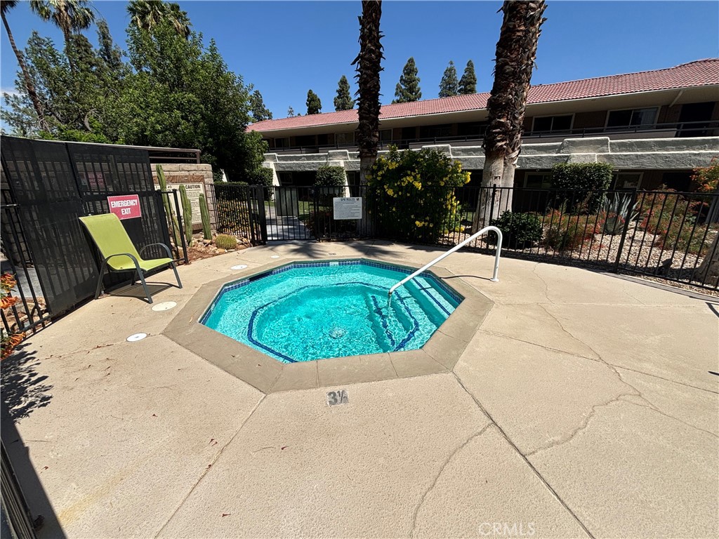 2860 North Los Felices Road, Unit 210 Palm Springs, CA 92262 - Photo 20 of 25