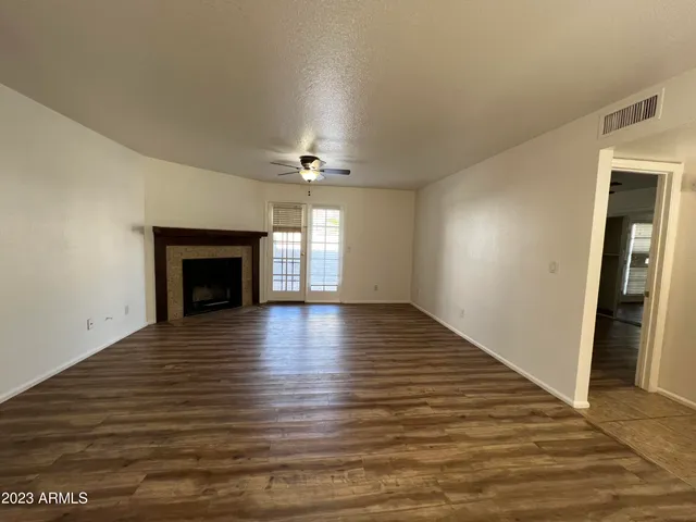 $1,295 | 15402 North 28th Street, Unit 119, Phoenix, AZ 85032