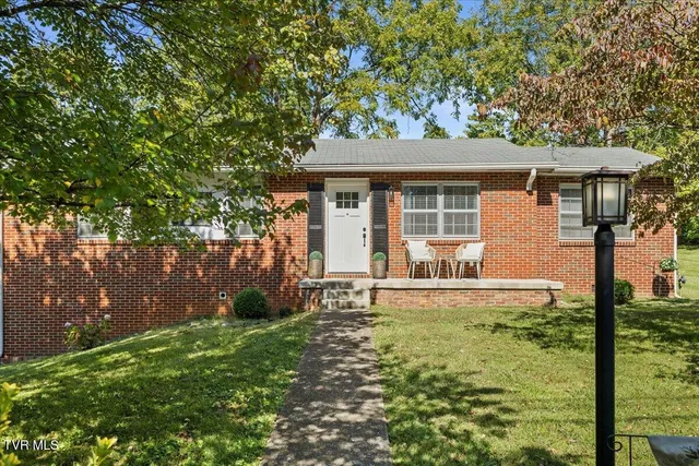 $345,000 | 300 Peach Blossom Court, Johnson City, TN 37604