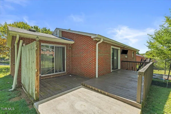 $335,000 | 300 Peach Blossom Court, Johnson City, TN 37604