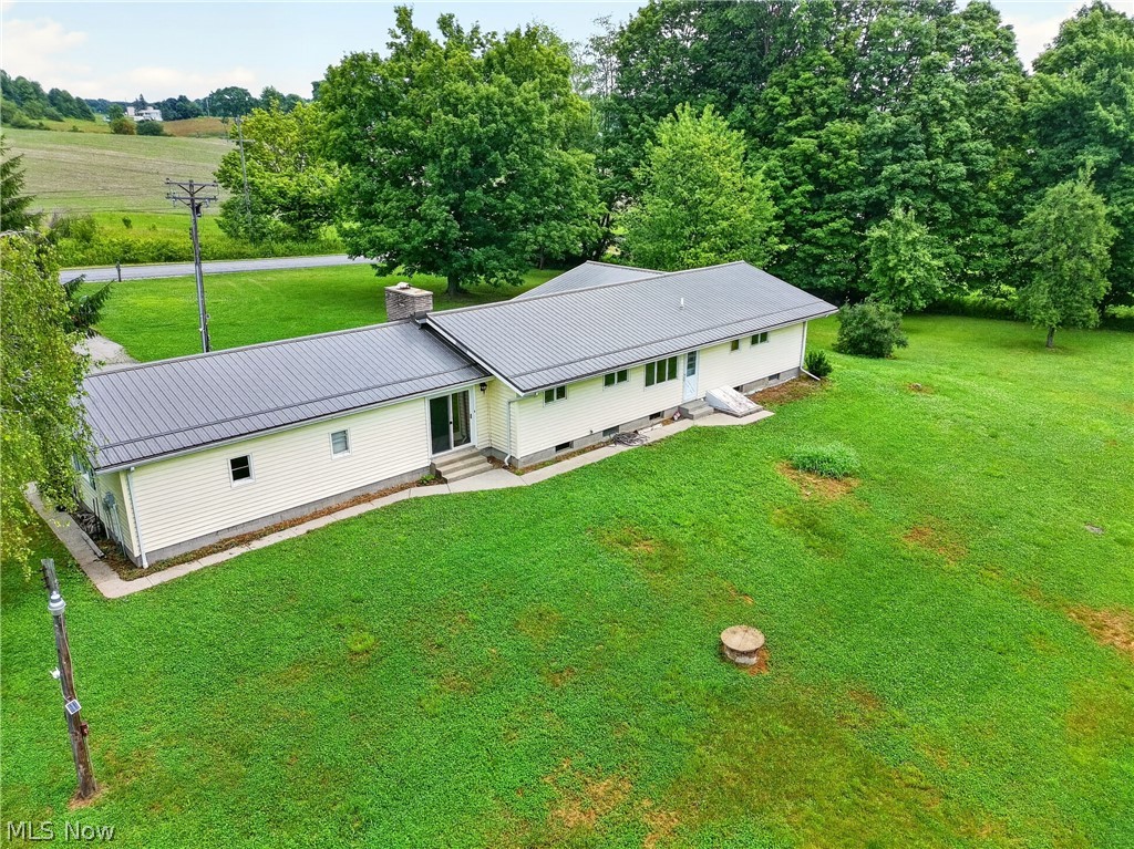 4552 Monroe Center Road Conneaut, OH 44030 - Photo 4 of 50