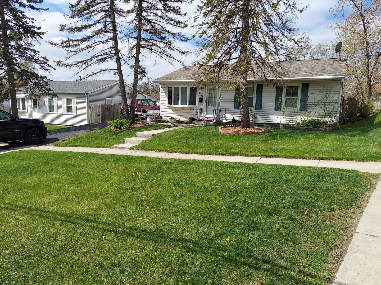 404 South Oltendorf Road Streamwood, IL 60107 - Photo 3 of 5 Gallery Image 3