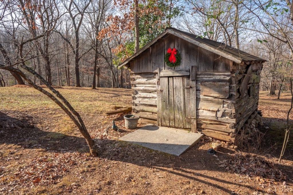 3460 Roaring Run Road Goode, VA 24556 - Photo 53 of 56 Gallery Image 53