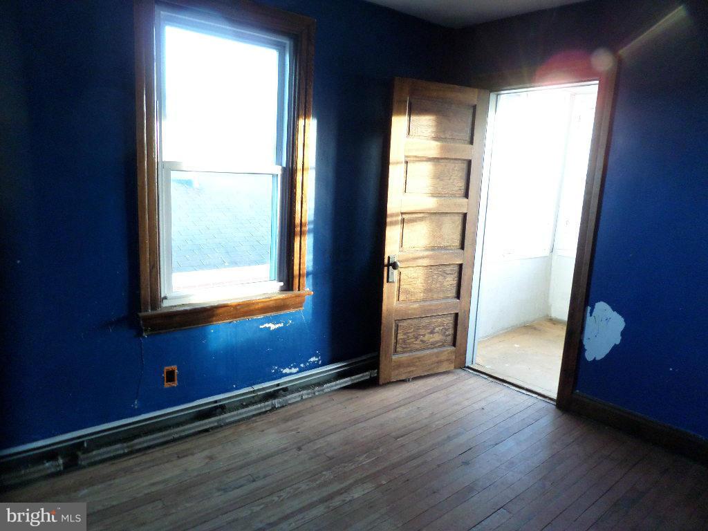 331 Valley Road Hagerstown, MD 21740 - Photo 11 of 12 Bedroom
