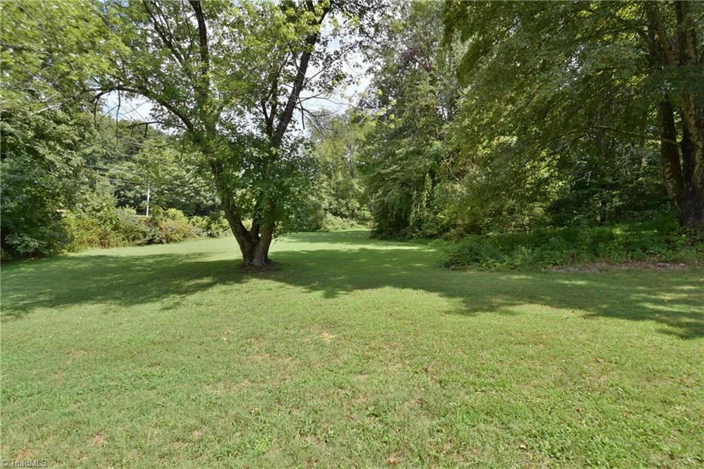 4218 High Point Road Winston-Salem, NC 27107 - Photo 3 of 19 Gallery Image 3