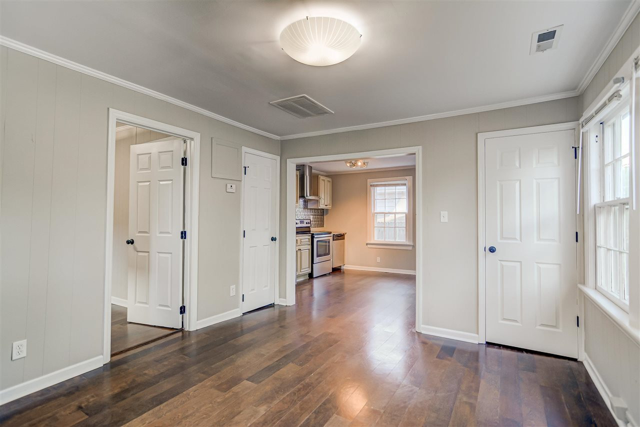304 Freeman Street Raleigh, NC 27601 - Photo 8 of 15 Photo 8