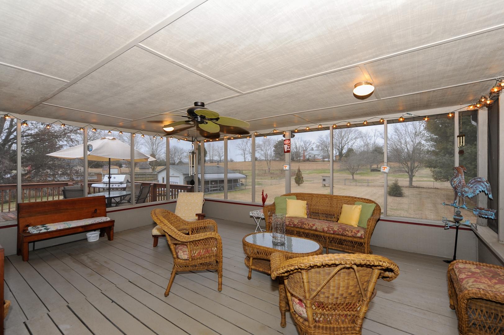 3909 Davis Ford Road Maryville, TN 37804 - Photo 22 of 28 Screened porch