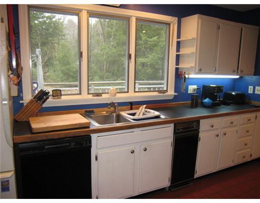 527 Harpswell Neck Road Brunswick, ME 04011 - Photo 6 of 22 Kitchen.