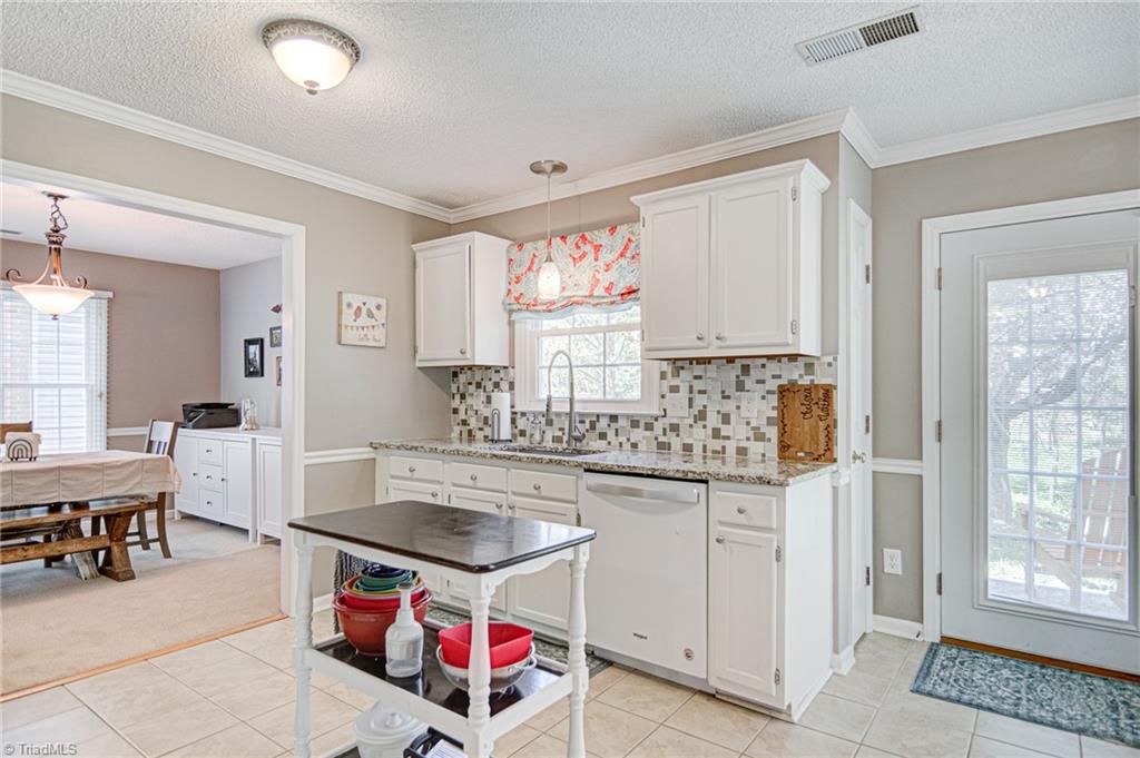 1942 Winding Ridge Road Winston-Salem, NC 27127 - Photo 11 of 30 Gallery Image 11