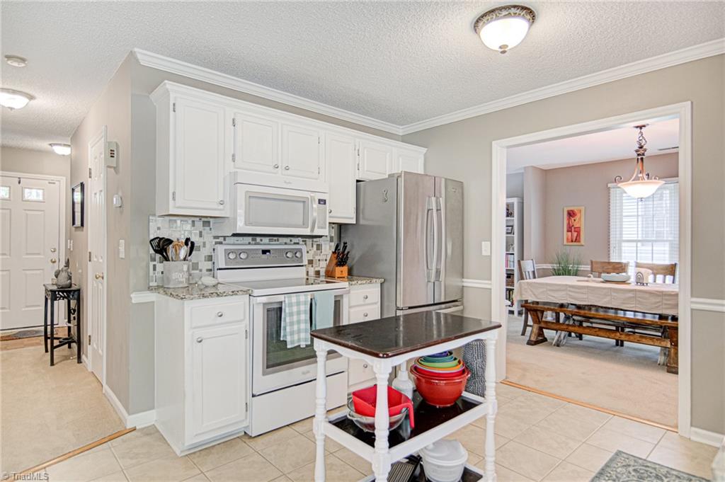 1942 Winding Ridge Road Winston-Salem, NC 27127 - Photo 10 of 30 Gallery Image 10