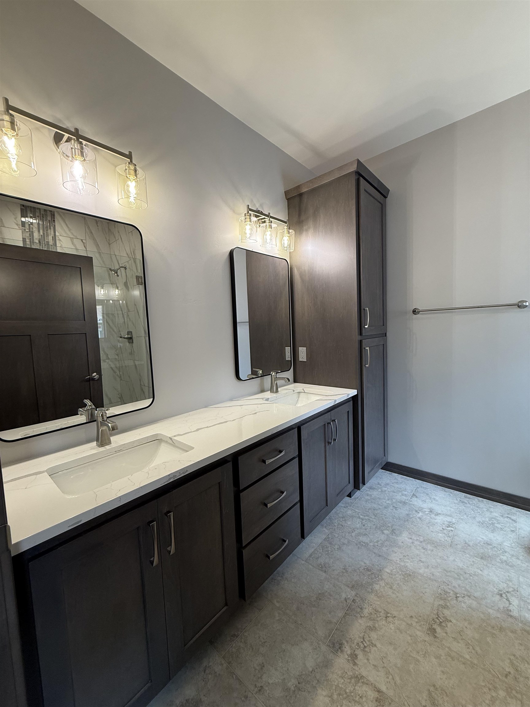 2607 Zen Way Suamico, WI 54313 - Photo 7 of 12 Gallery Image 7
