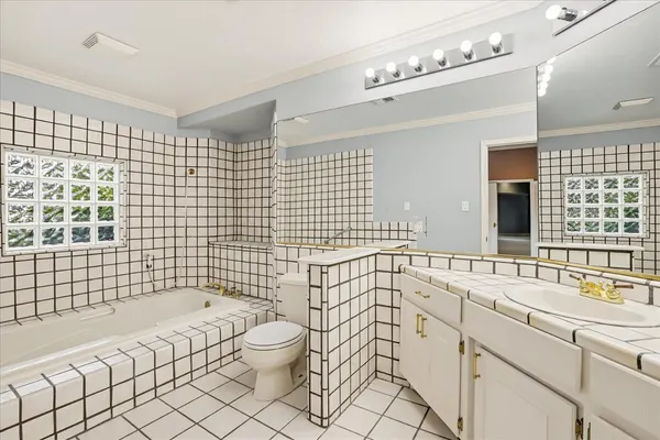 $1,595,000 | 10304 Banner Lava Cap Road, Nevada City, CA 95959