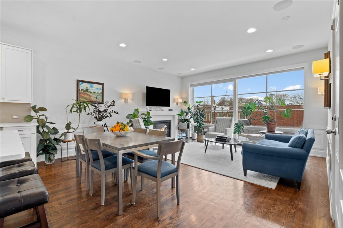 2447 West Irving Park Road, Unit 1W Chicago, IL 60618 - Photo 6 of 27