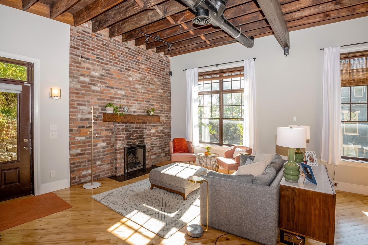 160 Goethe Street Cincinnati, OH 45202 - Photo 4 of 28