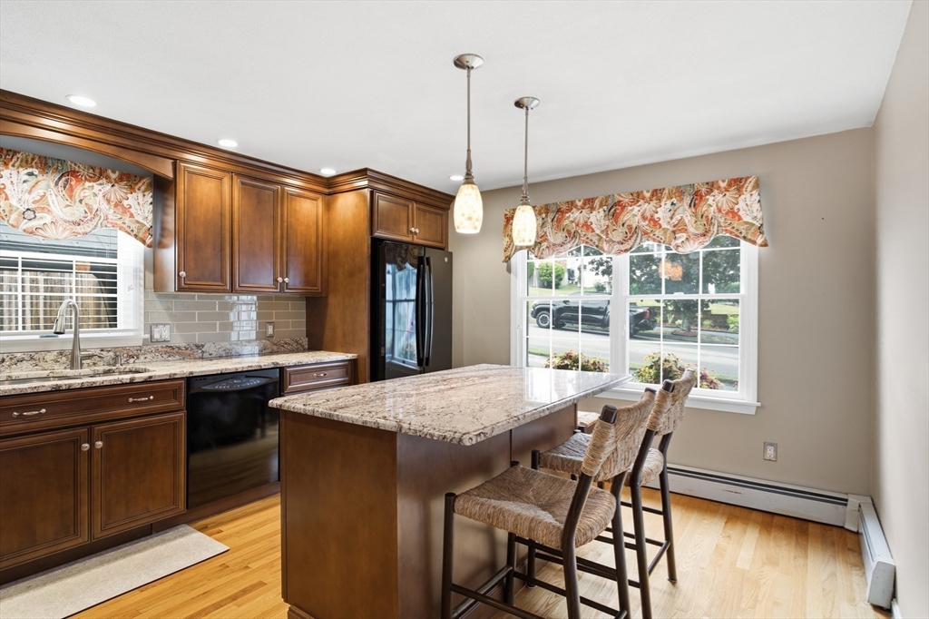 74 Maplewood Road Lynn, MA 01904 - Photo 7 of 33 Gallery Image 7