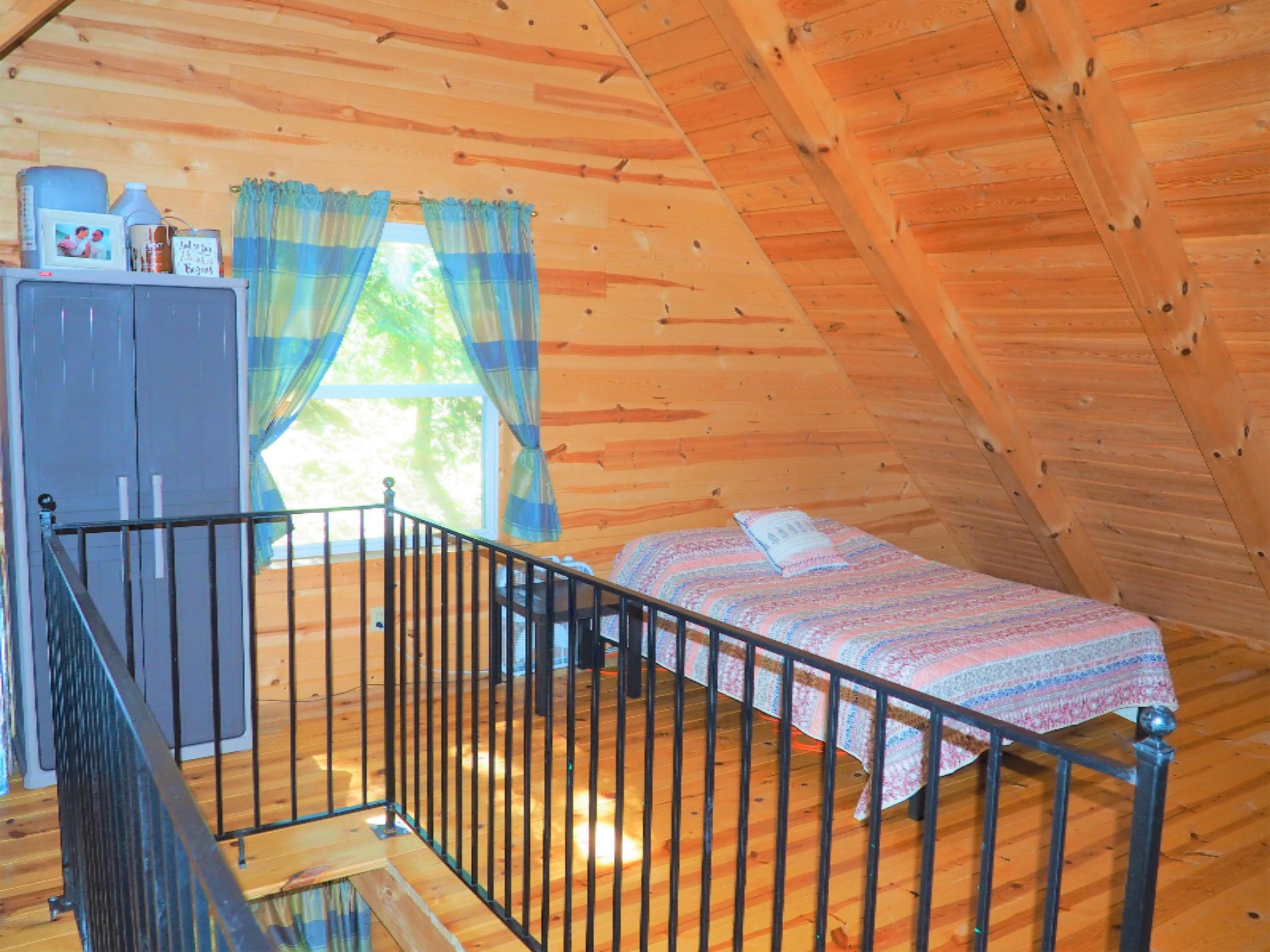5065 Fox Farm Road Manistee, MI 49660 - Photo 17 of 38 Full upstairs