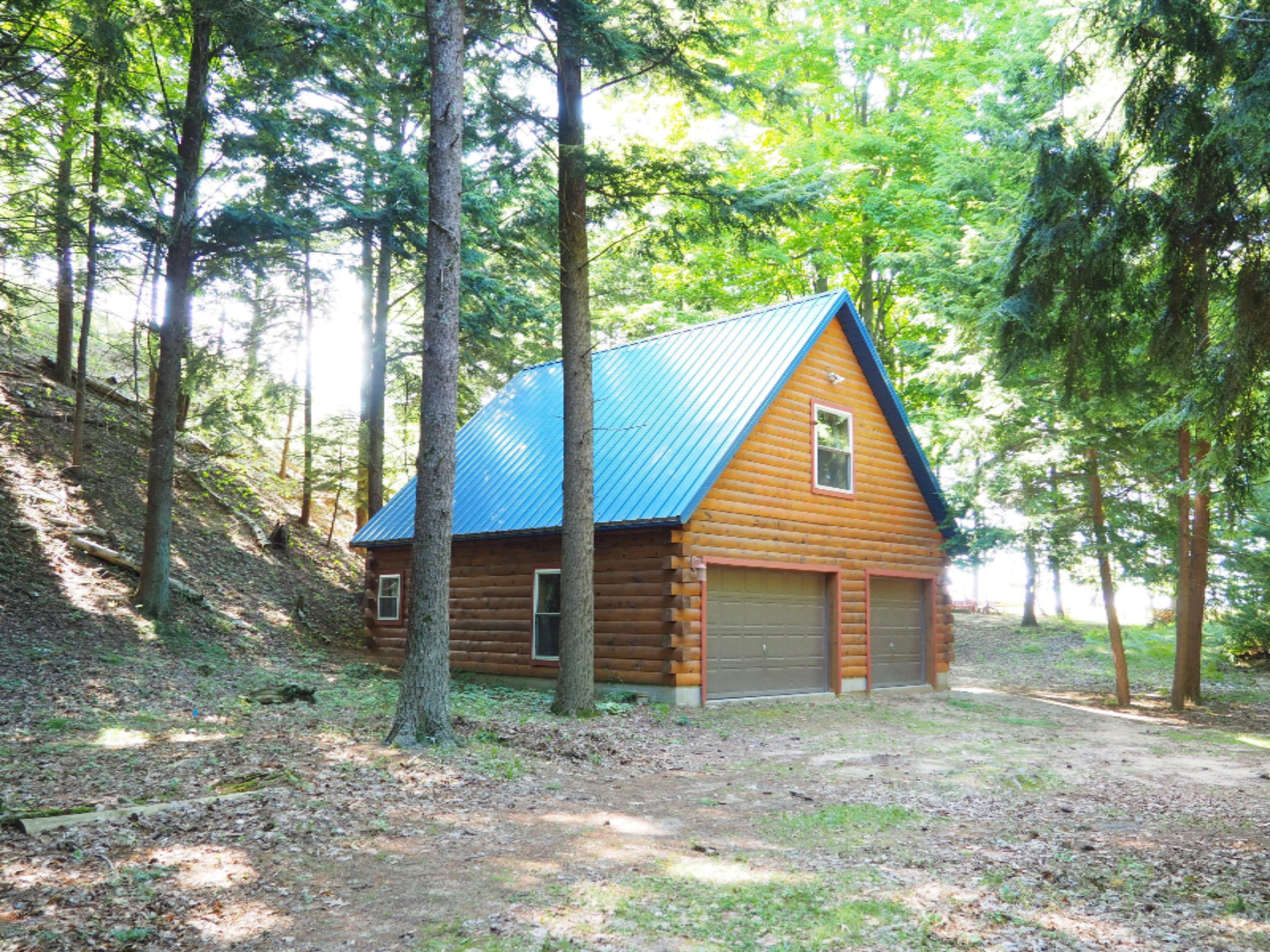 5065 Fox Farm Road Manistee, MI 49660 - Photo 32 of 38 P7290095