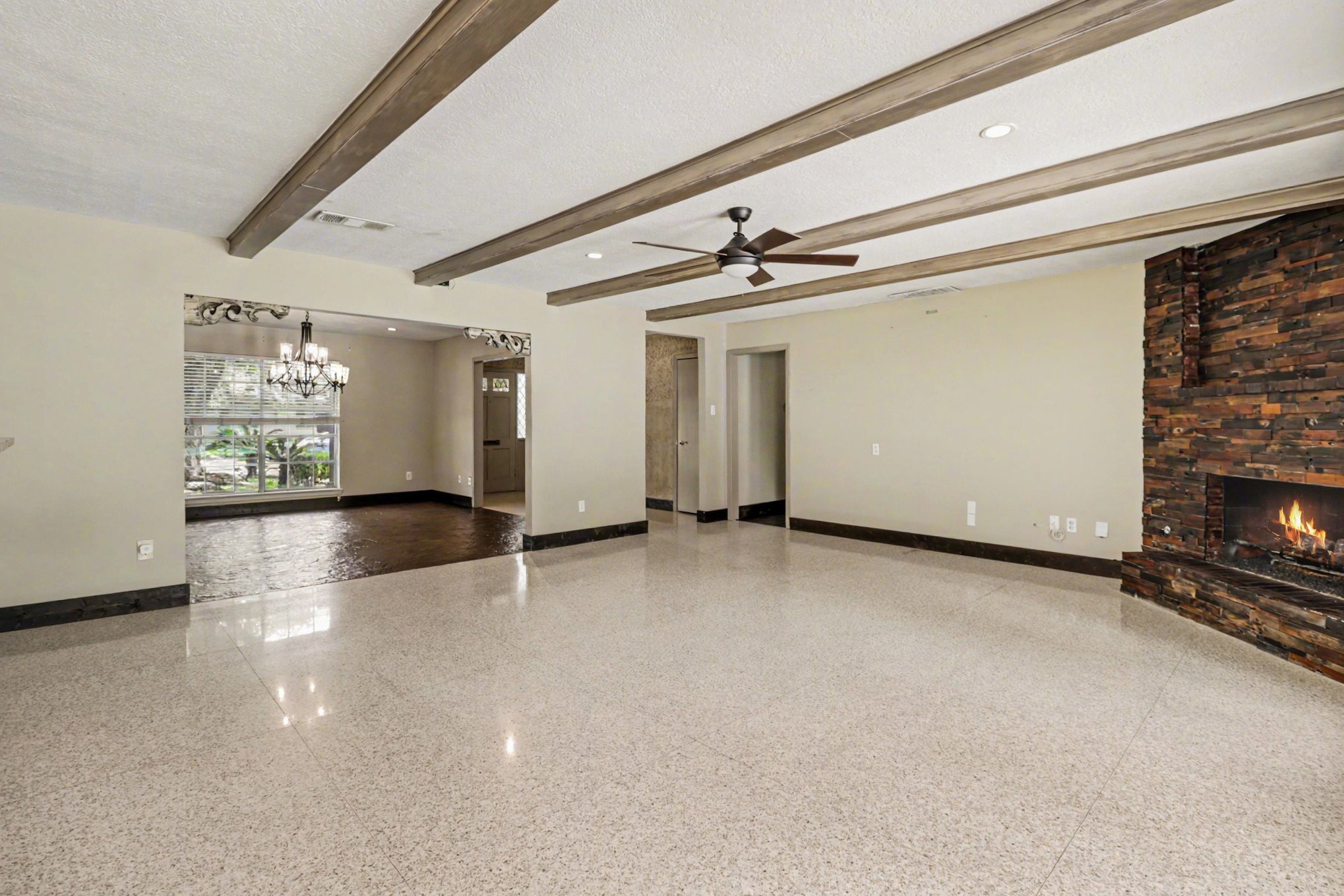 5251 Birdwood Road Houston, TX 77096 - Photo 11 of 35