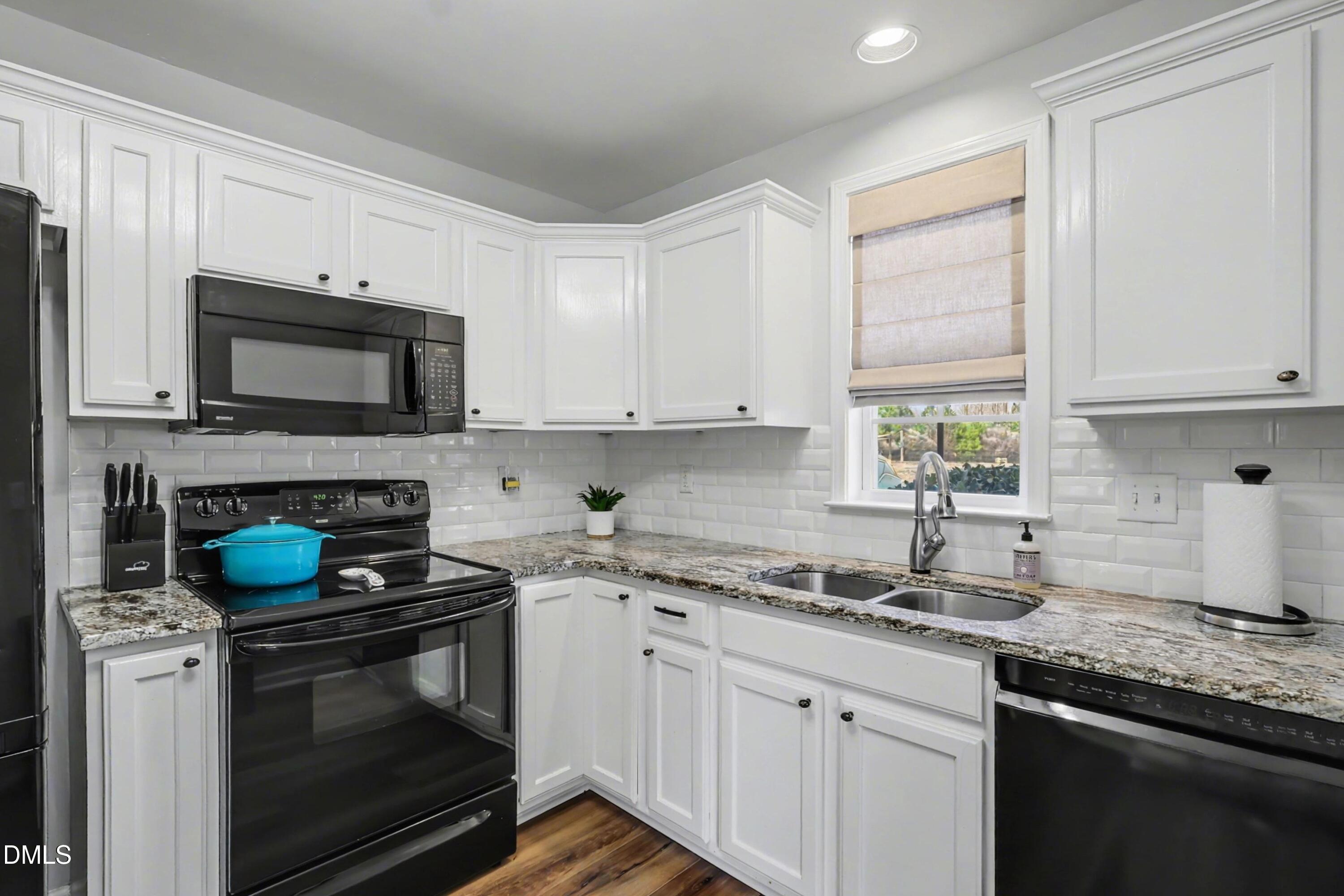 2016 Kedvale Avenue Raleigh, NC 27617 - Photo 4 of 16 009_file_3997