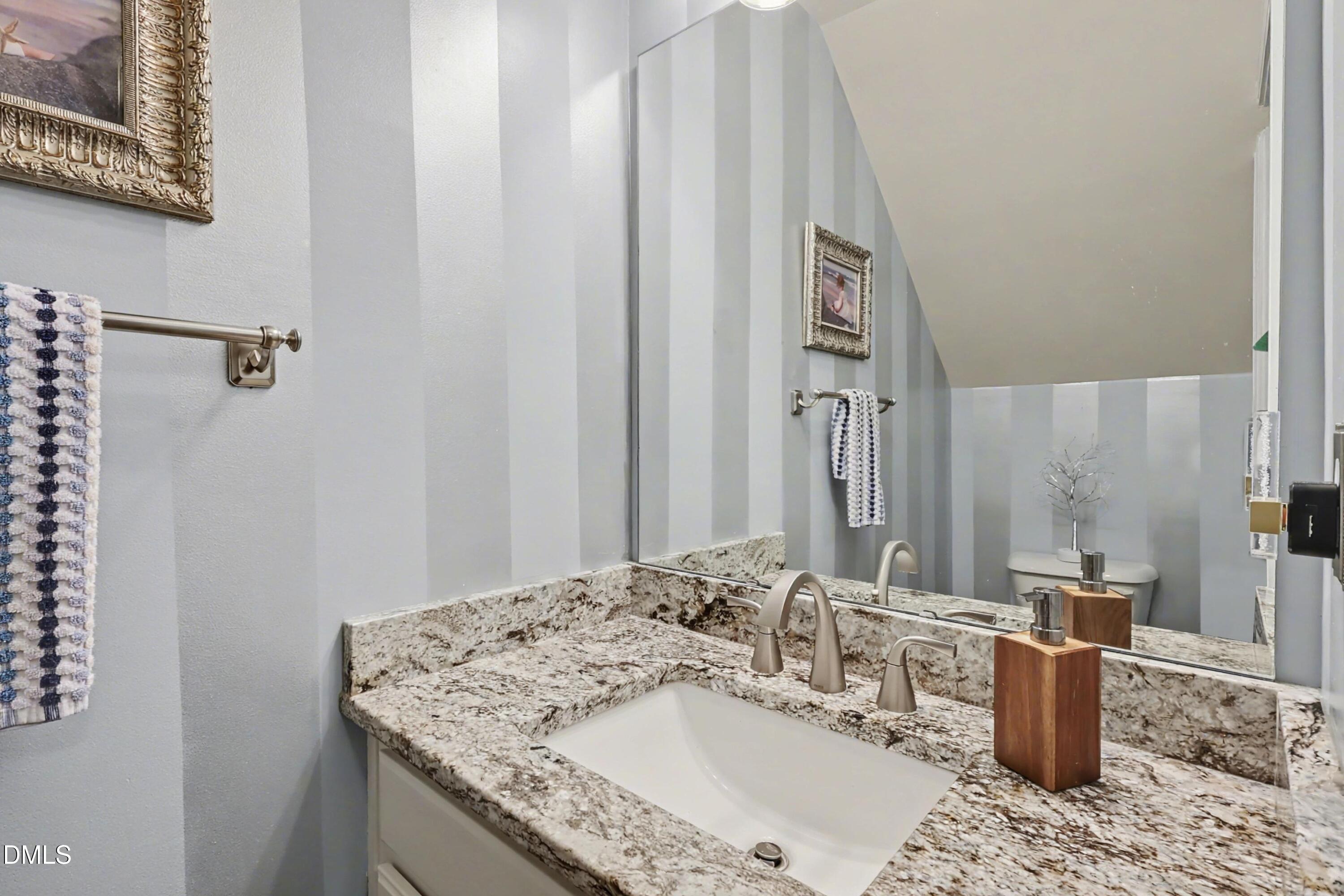 2016 Kedvale Avenue Raleigh, NC 27617 - Photo 7 of 16 019_file_8721