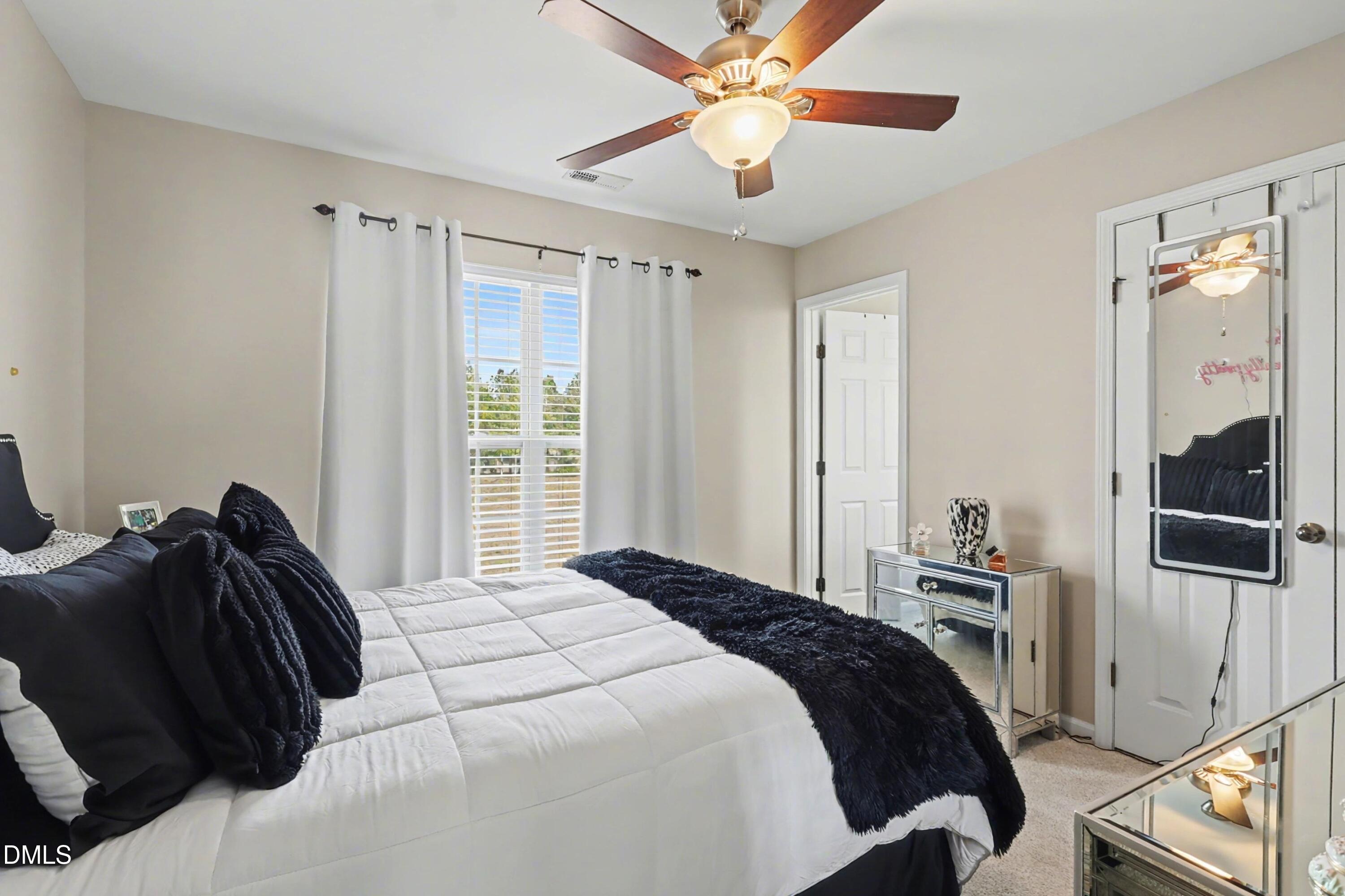 2016 Kedvale Avenue Raleigh, NC 27617 - Photo 9 of 16 016_file_9556