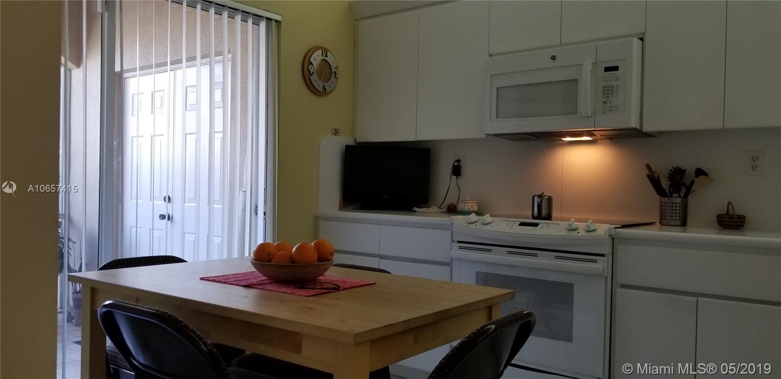 543 Racquet Club Road, Unit 36 Weston, FL 33326 - Photo 11 of 21 Gallery Image 11