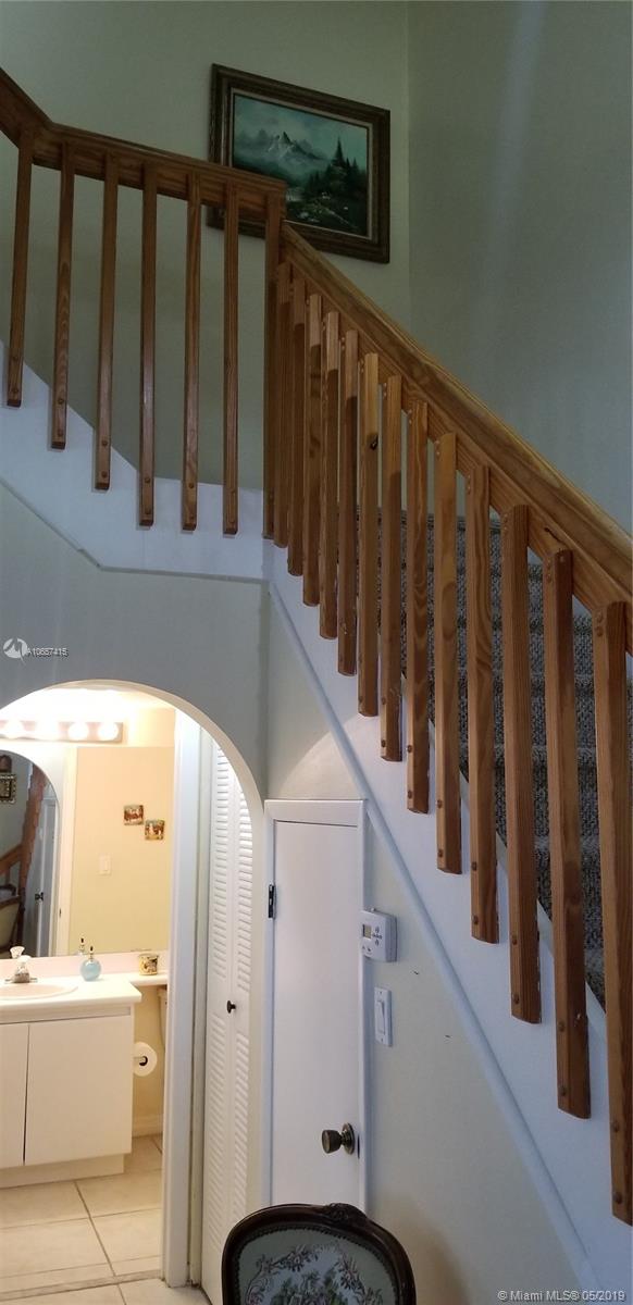 543 Racquet Club Road, Unit 36 Weston, FL 33326 - Photo 13 of 21 Gallery Image 13