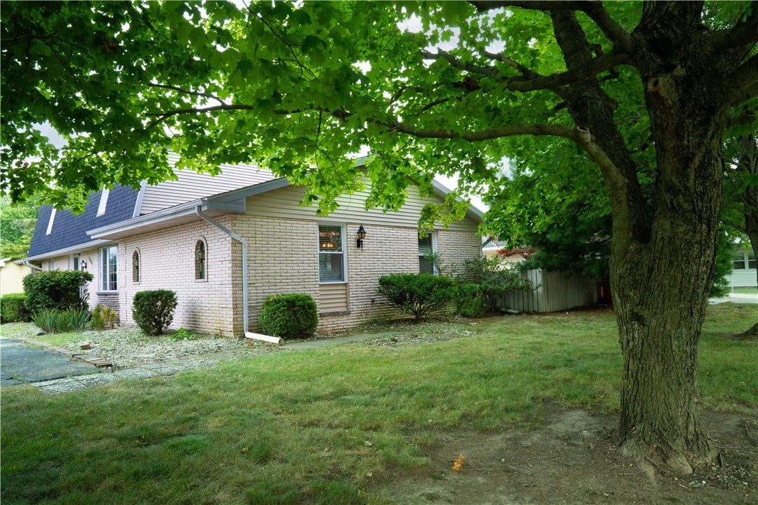 1121 Rudy Avenue Mattoon, IL 61938 - Photo 4 of 30 Gallery Image 4