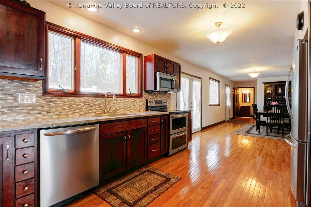 600 Goshen View Road Kenna, WV 25248 - Photo 9 of 30 Gallery Image 9