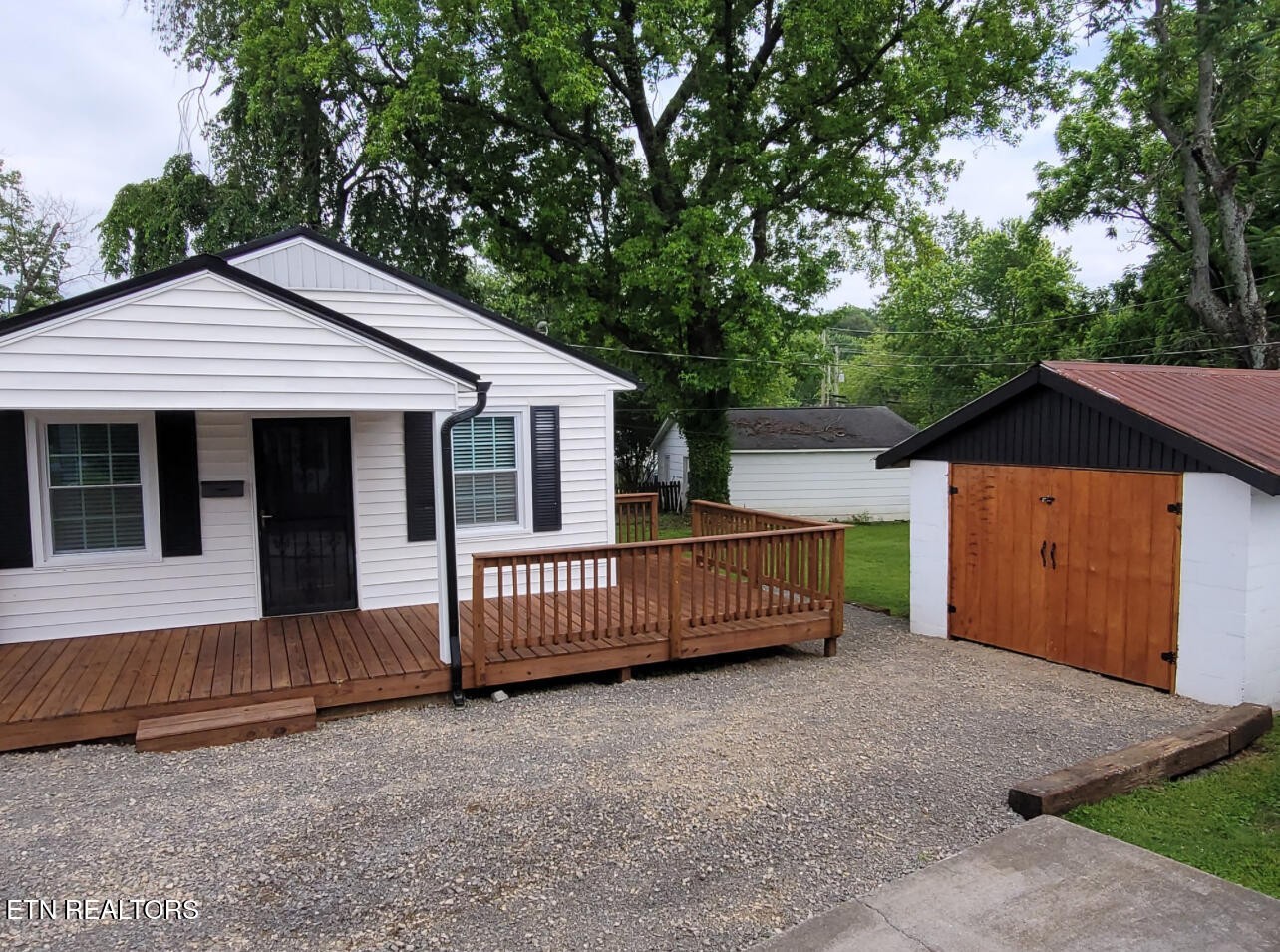 243 Main Road Maryville, TN 37804 - Photo 3 of 23 Gallery Image 3