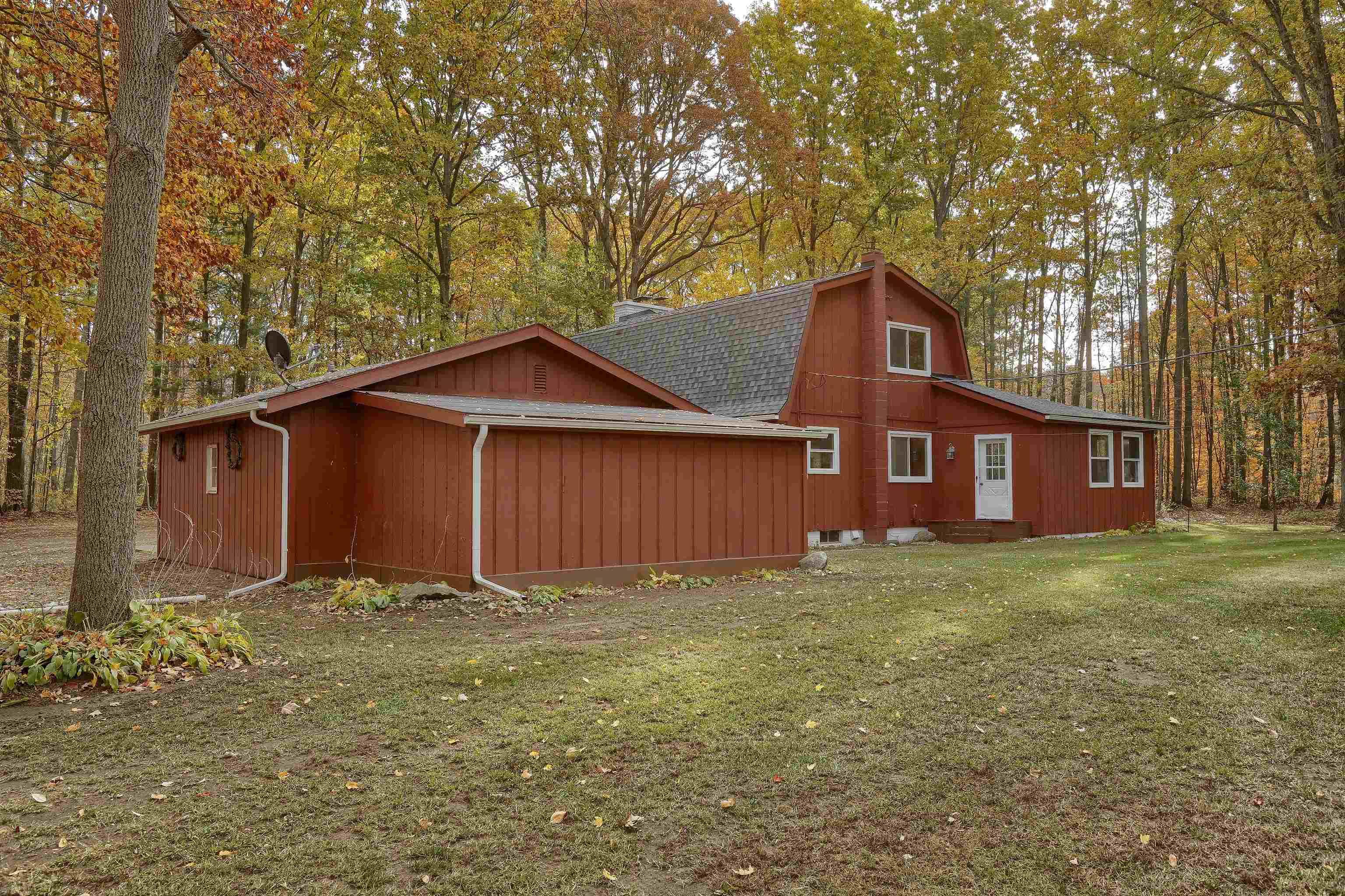 7241 Bryce Road North Street, MI 48049 - Photo 8 of 64 Gallery Image 8