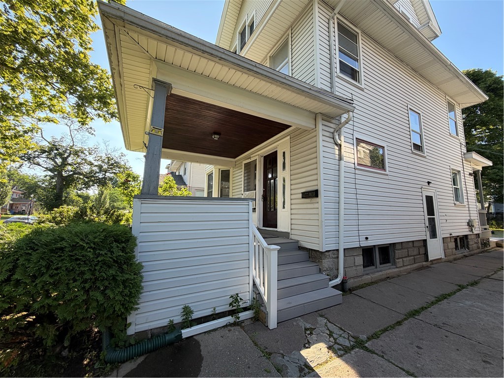 220 Electric Avenue Rochester, NY 14613 - Photo 5 of 23