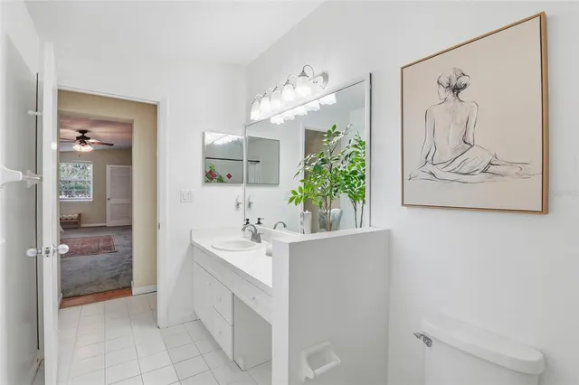 $550,000 | 2035 Northwest 12th Road, Gainesville, FL 32605