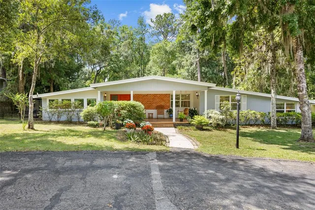 $550,000 | 2035 Northwest 12th Road, Gainesville, FL 32605