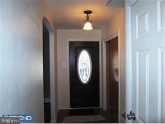 7902 Knox Road Glenside, PA 19038 - Photo 7 of 11 Foyer