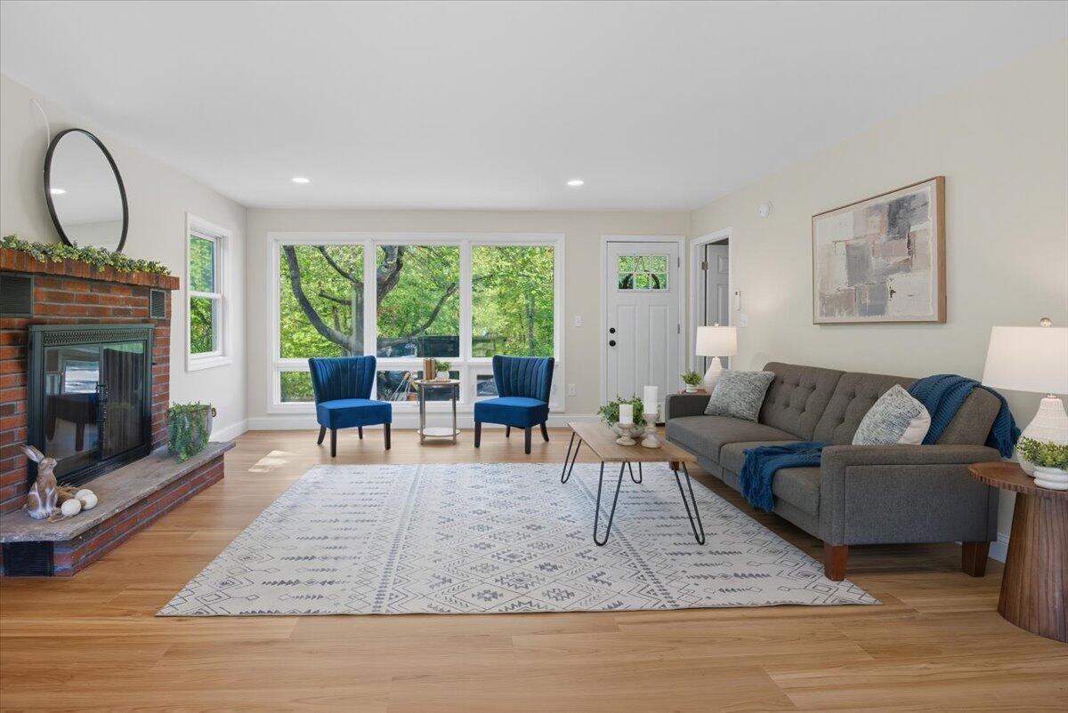 74 Rodier Road South Berwick, ME 03908 - Photo 23 of 39 71-74 Rodier Rd_South Berwick_ME-73