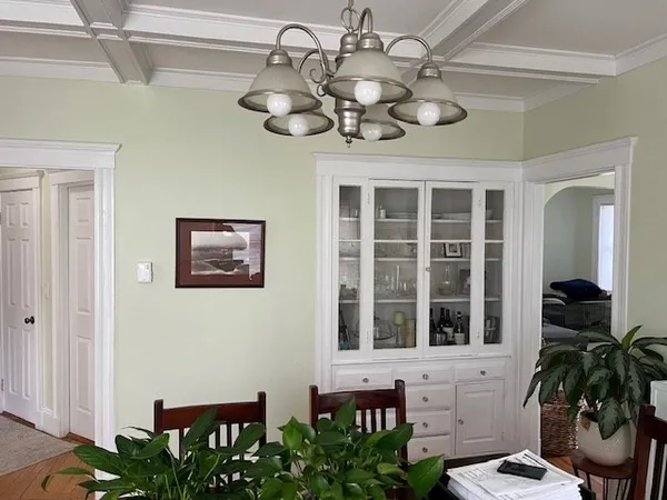 $3,200 | 158 Willow Street, Unit 1, Boston, MA 02132