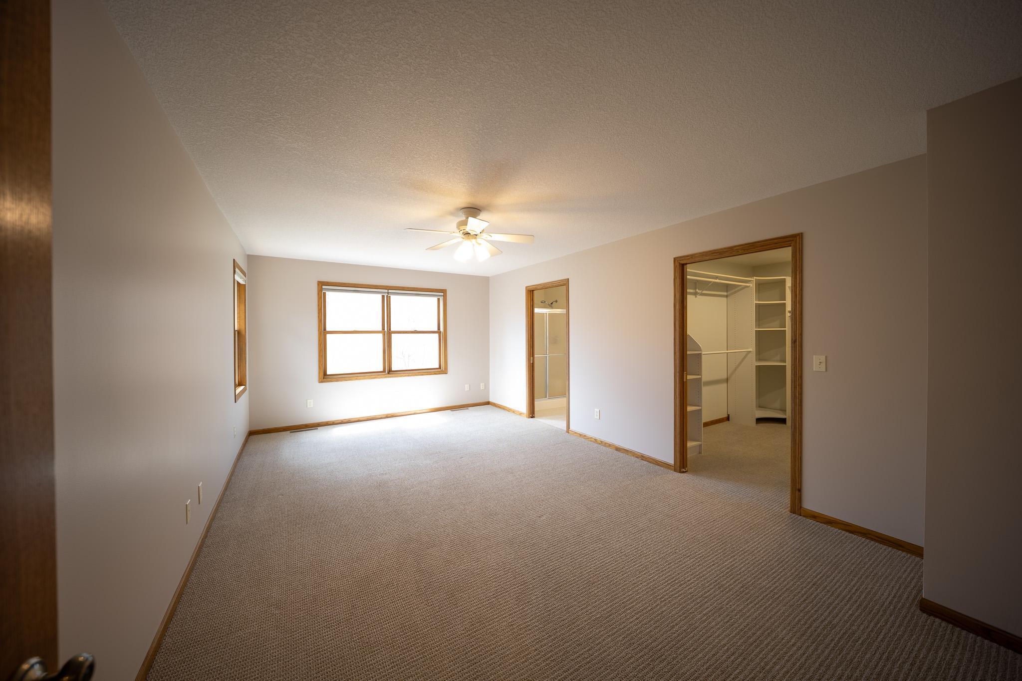 4931 Scenic View Drive Southwest Rochester, MN 55902 - Photo 14 of 48