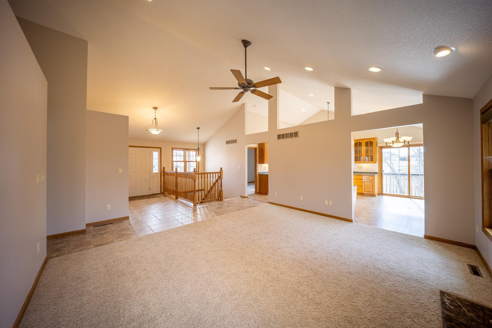 4931 Scenic View Drive Southwest Rochester, MN 55902 - Photo 7 of 48