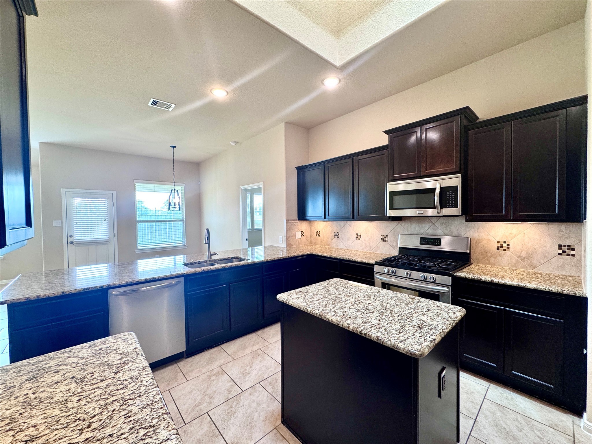 22227 Ebbets Field Drive Spring, TX 77389 - Photo 5 of 29 kitchen