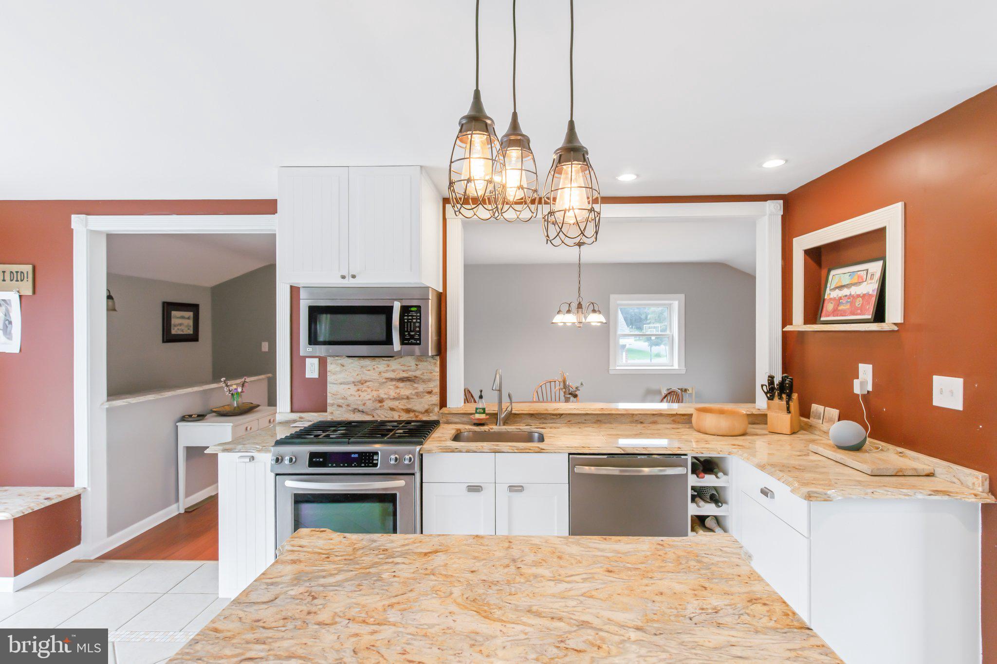 810 Robin Road Lancaster, PA 17601 - Photo 11 of 40 Gallery Image 11