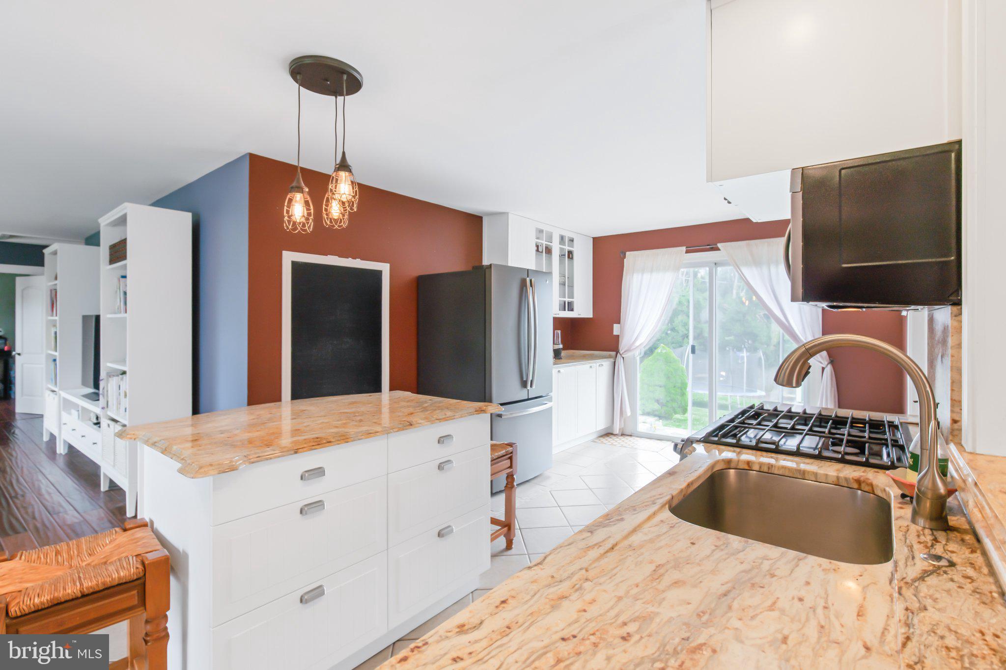810 Robin Road Lancaster, PA 17601 - Photo 13 of 40 Gallery Image 13