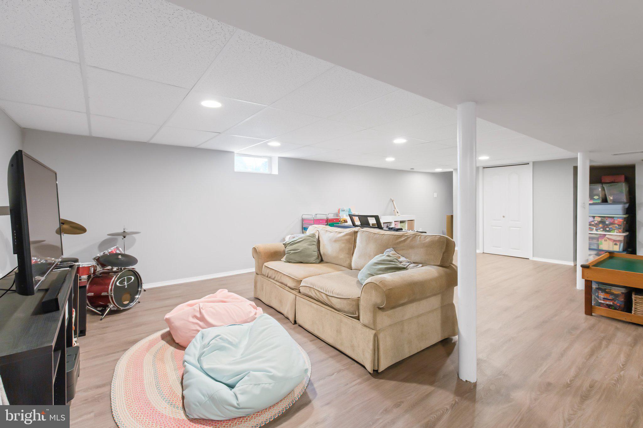 810 Robin Road Lancaster, PA 17601 - Photo 28 of 40 Gallery Image 28